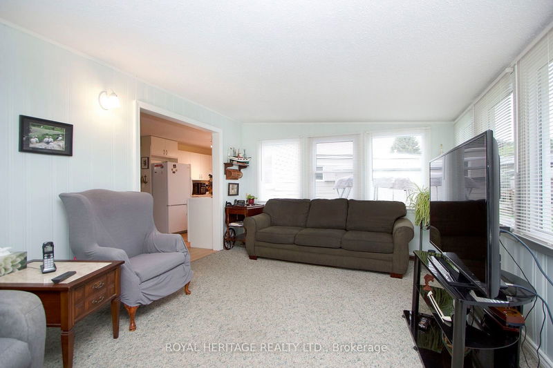 6 The Cove Rd  Clarington, L1B 1B9 | Image 13