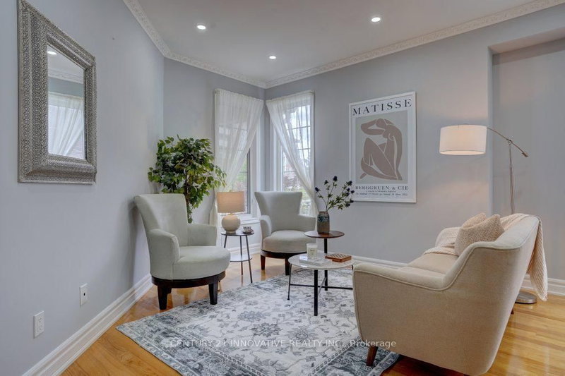 10 Thistledown Cres, Whitby, L1R 3P2 | Image 3