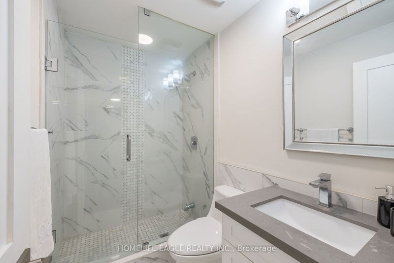 85 Oakridge Dr  Toronto, M1M 2A6 | Image 27