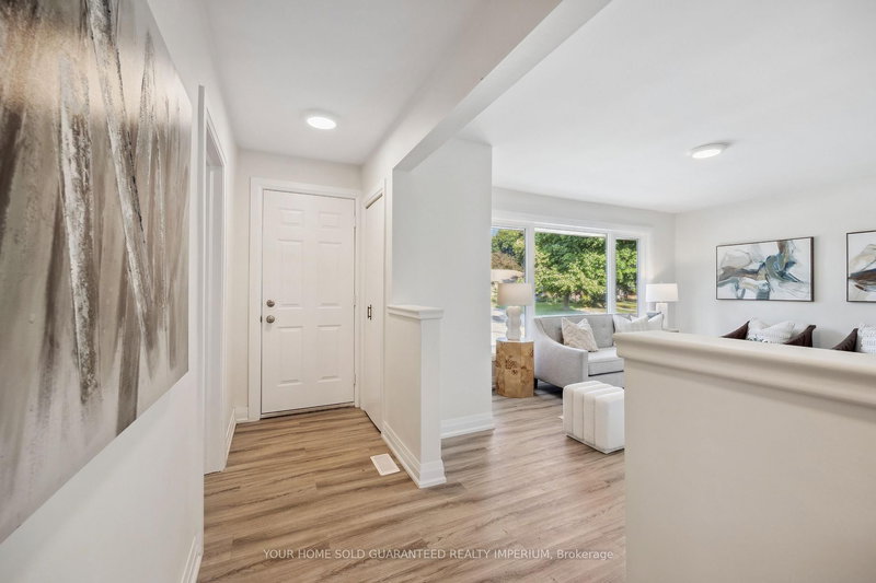 752 Glenforest St, Oshawa, L1J 5E8 | Image 2