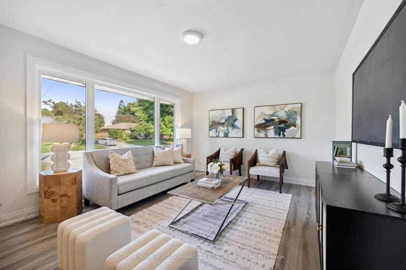 752 Glenforest St, Oshawa, L1J 5E8 | Image 3