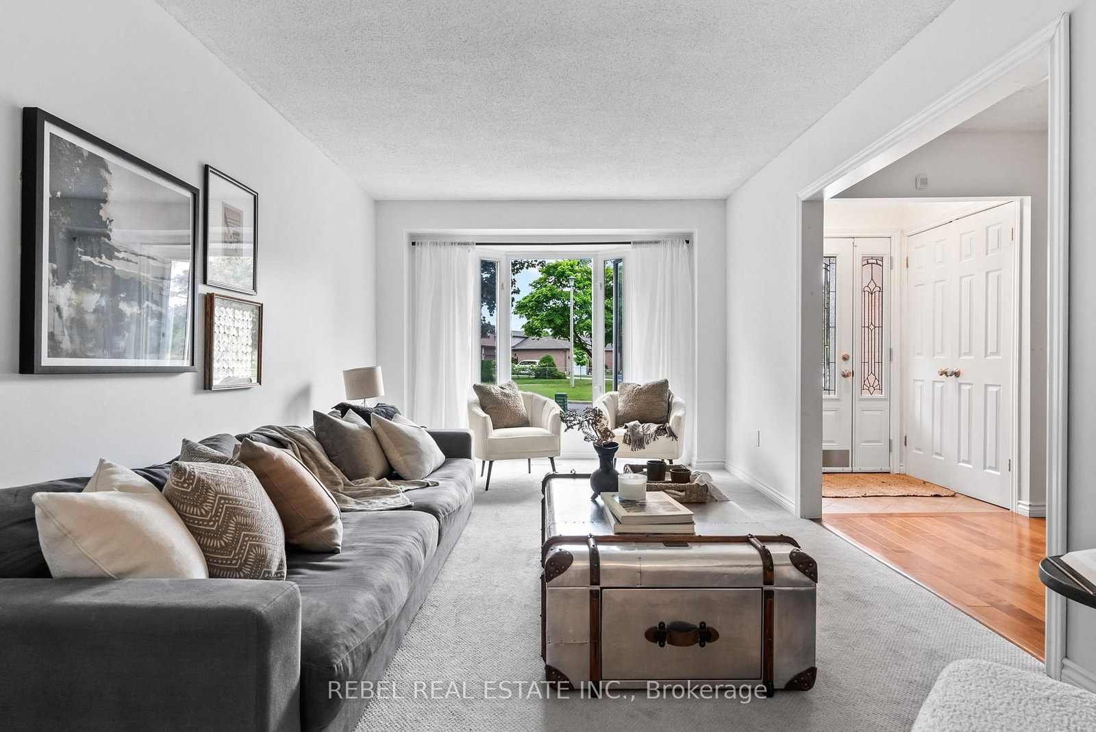 Listing Image 7