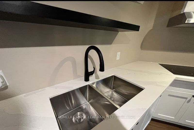 home for lease on Lower-32 Foundry Lane