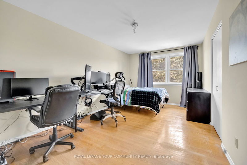 8 Charade Crt  Toronto, M1W 1C8 | Image 21