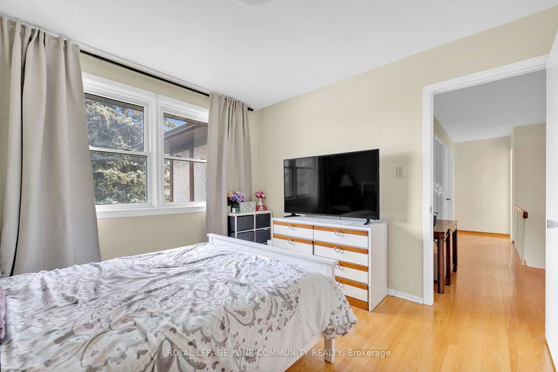 8 Charade Crt  Toronto, M1W 1C8 | Image 24