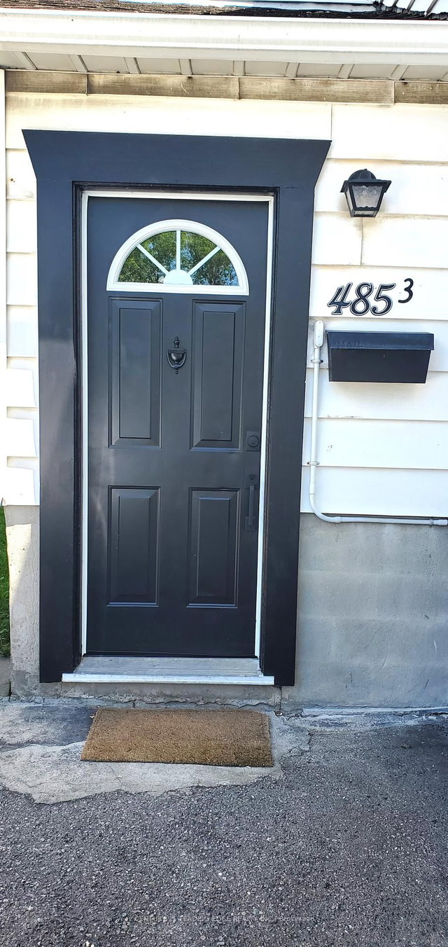 3 - 485 Howard Street