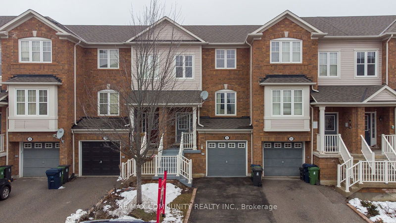 home for lease on 32 Red Fox Place