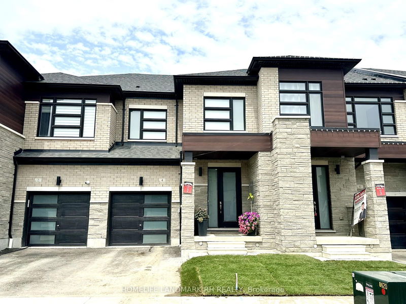 home for lease on 4 Bromfield Street