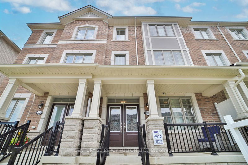 home for sale on 3326 Thunderbird Prom