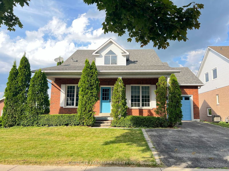home for lease on 97 Waterbury Crescent