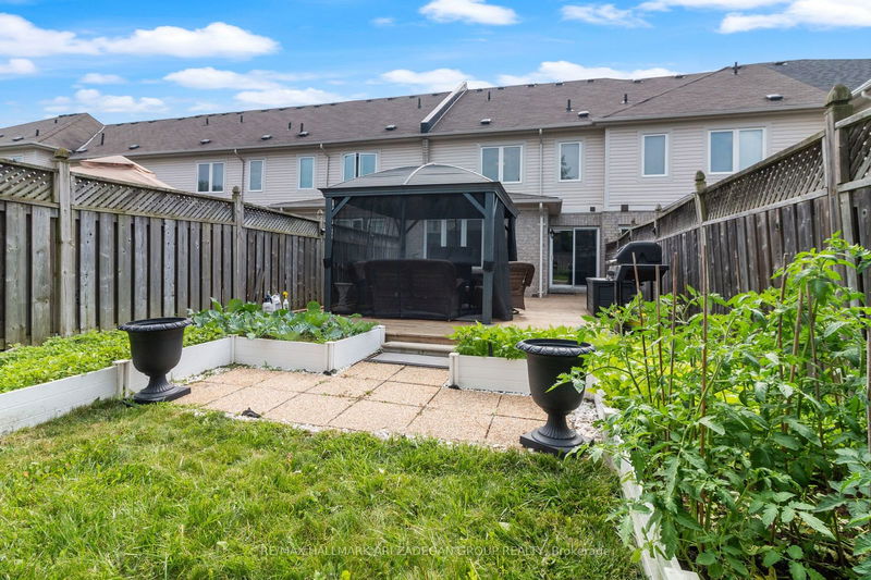 5 Decatur Pl  Whitby, L1R 3R1 | Image 37