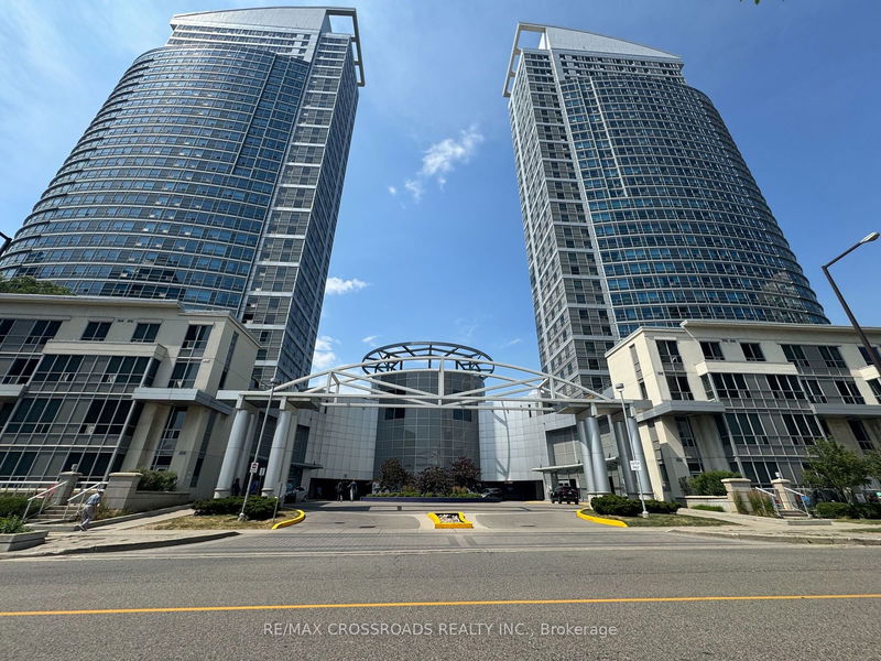 home for sale on 807-38 Lee Centre Drive