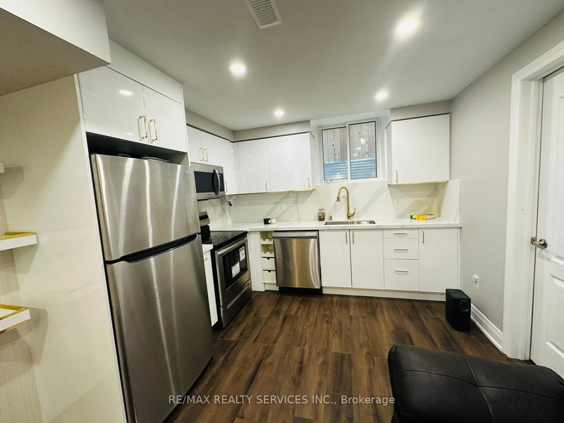 BSMNT - 58 Promenade Dr N, Whitby, L1R 0L4 | Image 2