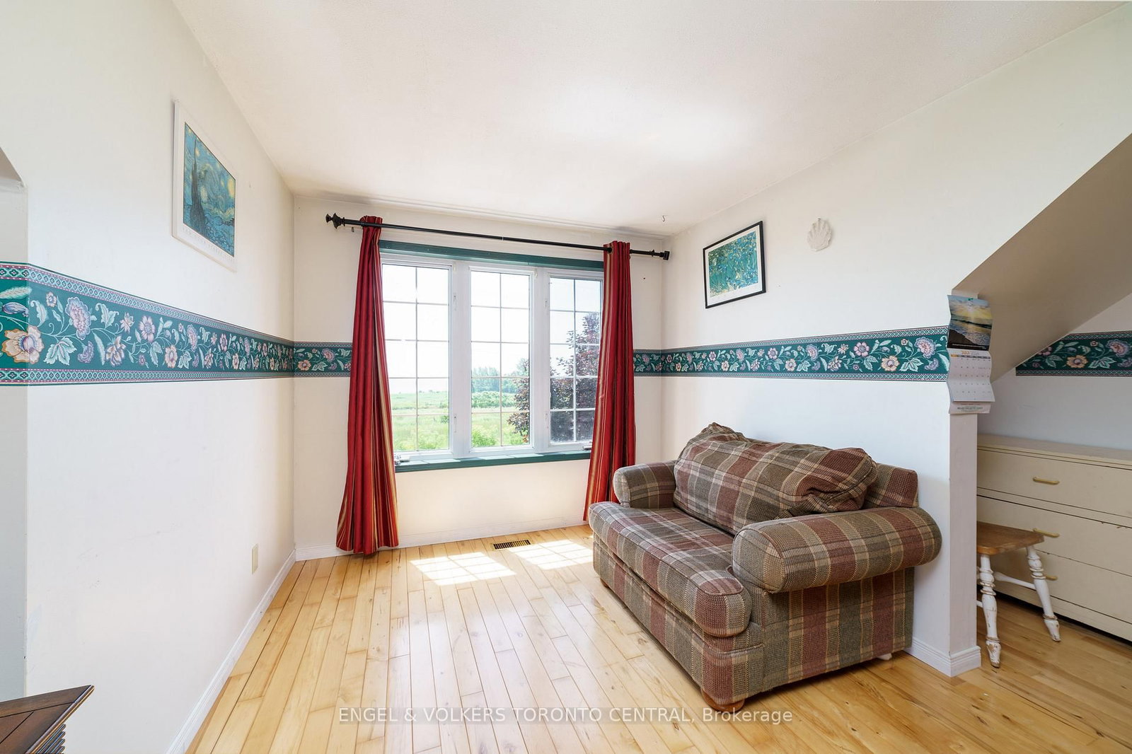 Listing Image 23