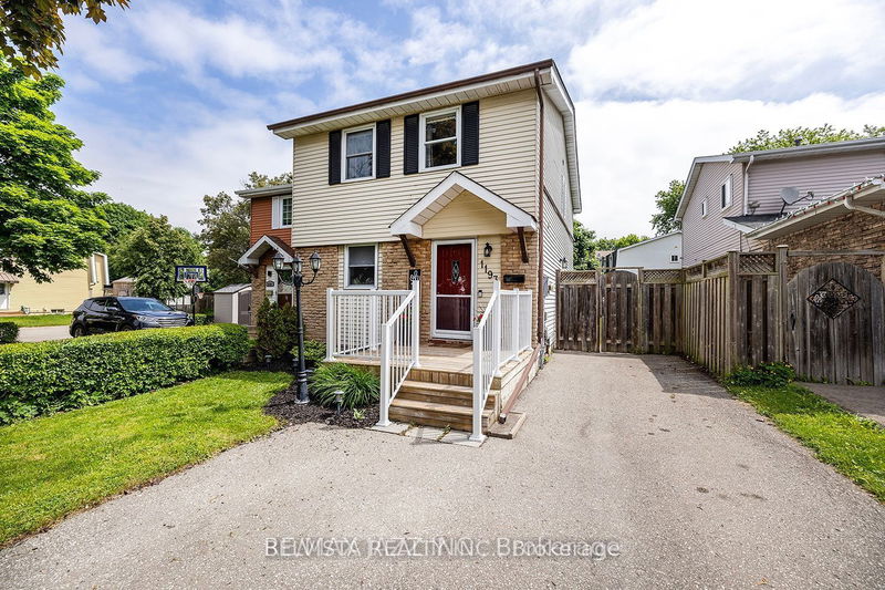 home for lease on Main-1193 Venus Crescent