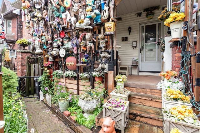 37 Bertmount Avenue