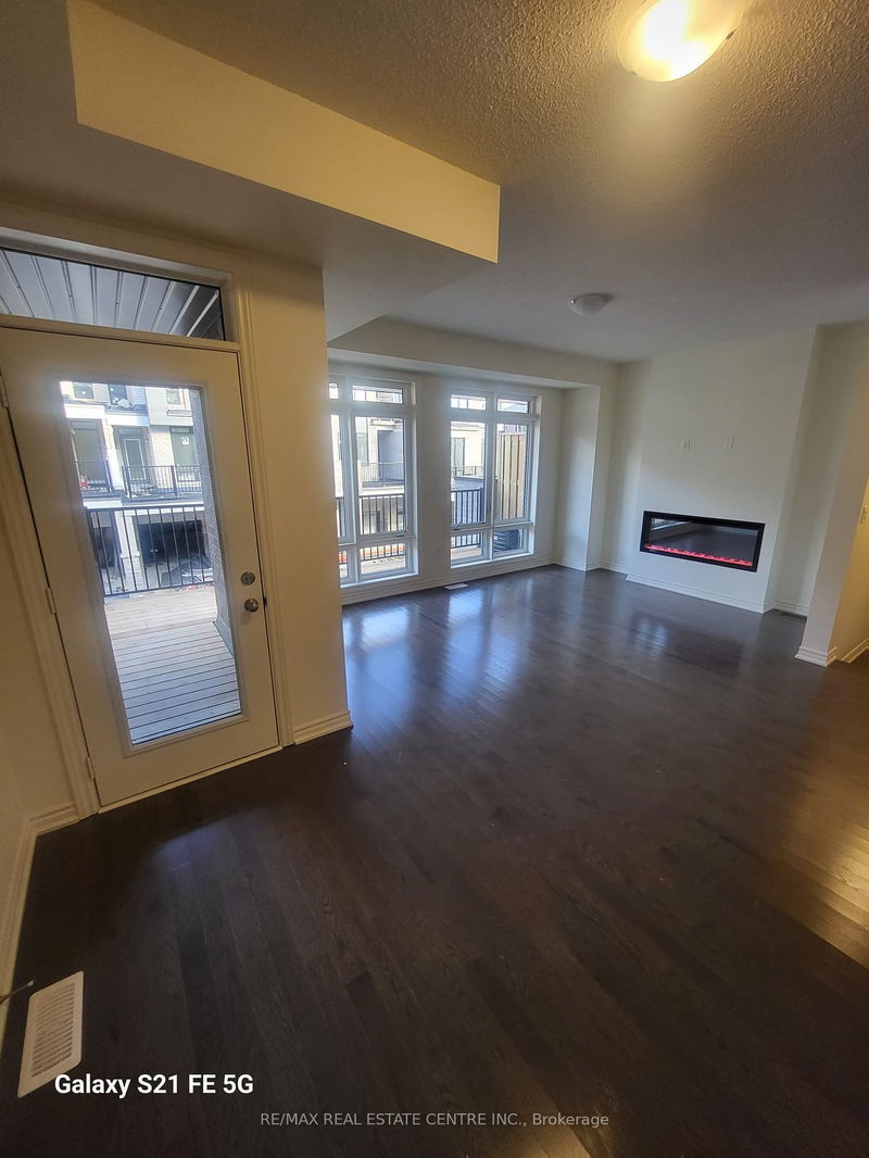 home for lease on 7 Dallotto Lane