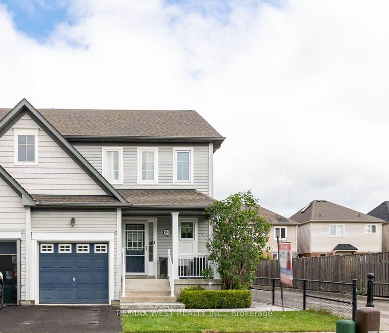 home for sale on 104 Carpendale Crescent