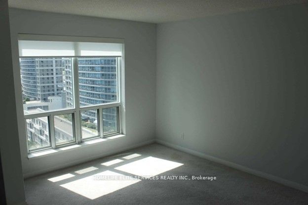 home for lease on 1615-11 Lee Centre Drive