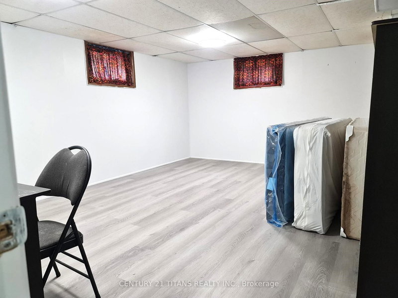 Bsmt - 94 Taunton Rd W, Oshawa, L1G 3T2 | Image 3