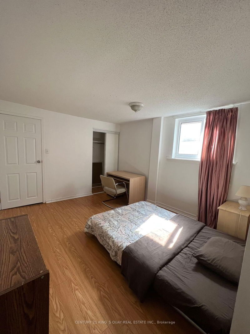home for lease on Lower-74 glendower Crct