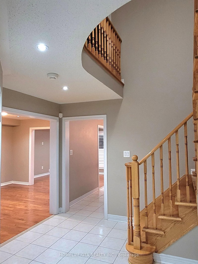 43 Snowy Owl Way, Toronto, M1X 0B4 | Image 2