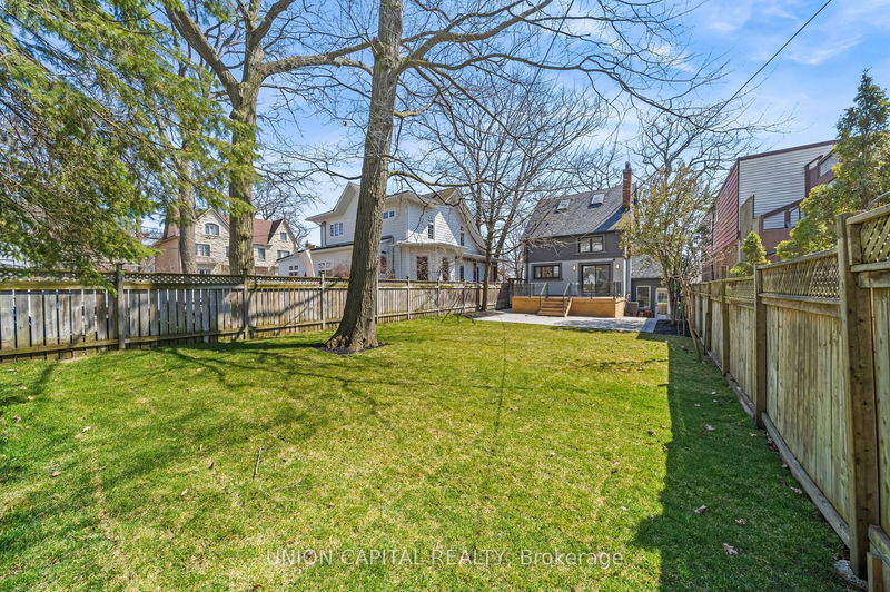 28 Pine Ave  Toronto, M4E 1L8 | Image 39