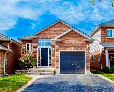 home for lease on 80 Cecil Found Crescent