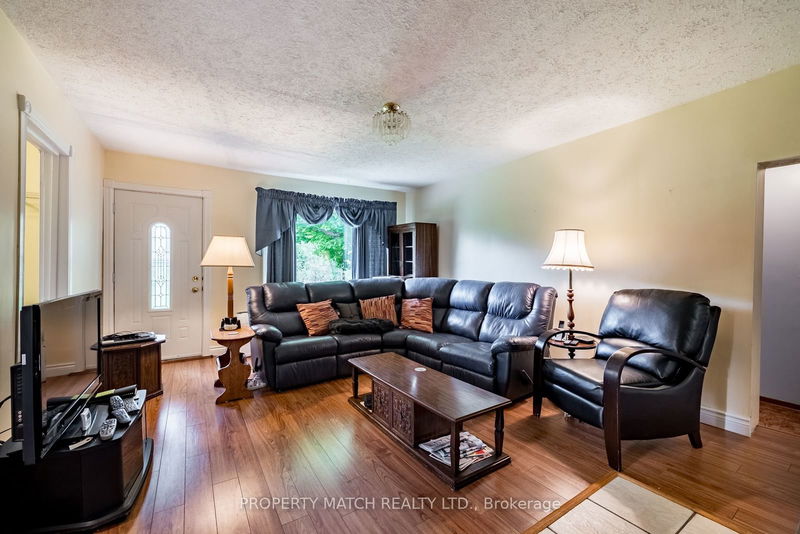 367 Stephens Mill Rd  Clarington, L1C 4V7 | Image 13