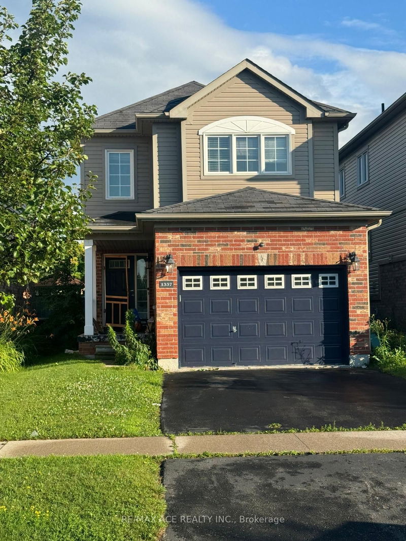 home for lease on 1337 Wadebridge Crescent