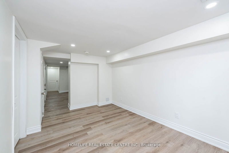 310 Pharmacy Ave  Toronto, M1L 3G3 | Image 30