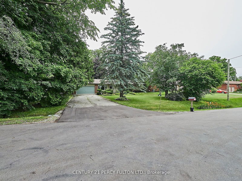 794 Jomar Ave  Pickering, L1X 2R4 | Image 3