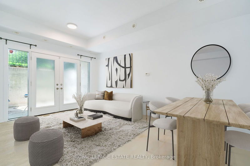 home for lease on 58-140 Broadview Avenue
