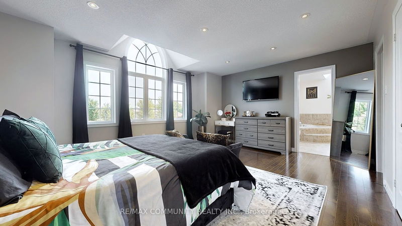 730 Longworth Ave  Clarington, L1C 0C7 | Image 21