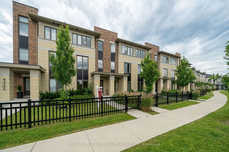 home for lease on 88-25 Shawfield Way