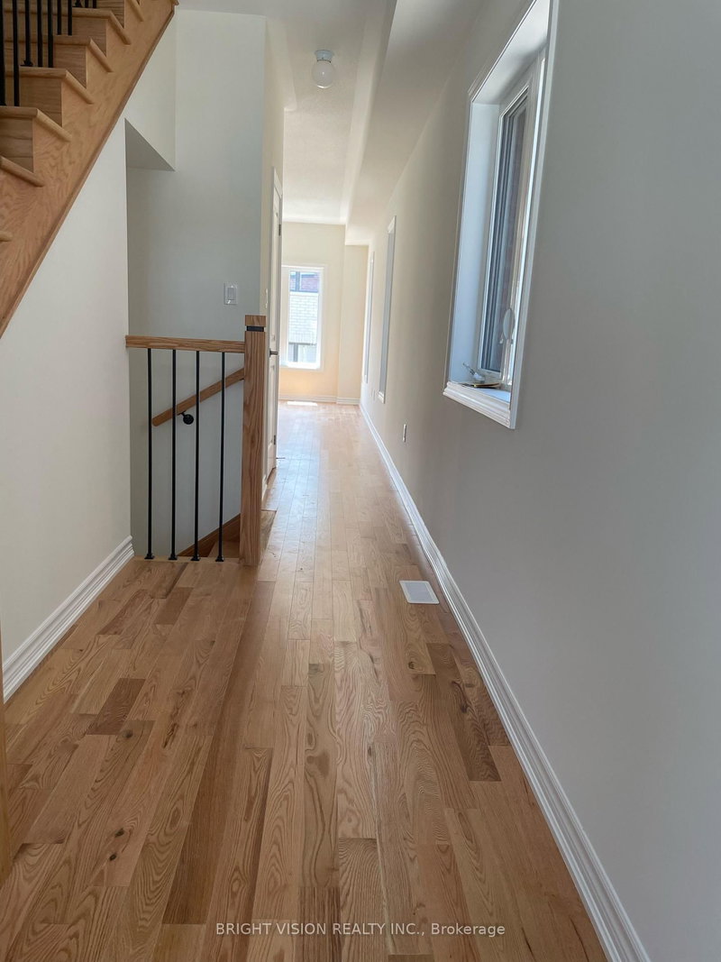 1151 Azalea Ave, Pickering, L1X 0M5 | Image 3