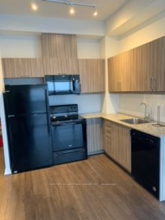 home for lease on 2610-30 Meadowglen Place