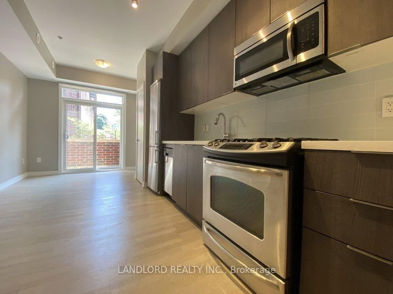 home for lease on 14-150 Broadview Avenue