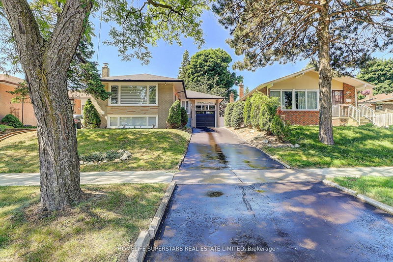 home for lease on 108 Packard Boulevard S