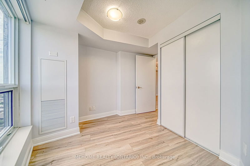  3525 - 135 Village Green Sq  Toronto, M1S 0G4 | Image 28