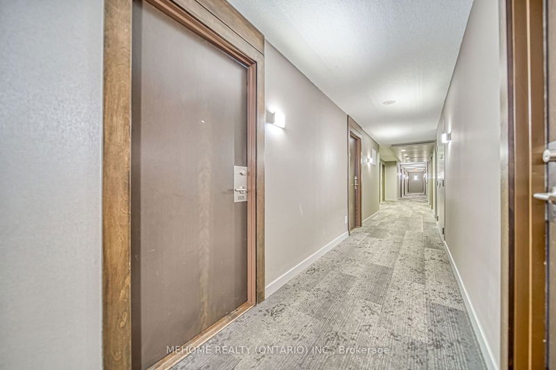  3525 - 135 Village Green Sq  Toronto, M1S 0G4 | Image 7