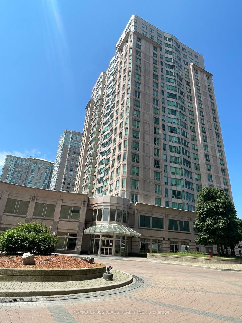 home for lease on PH108-18 Lee Centre Drive