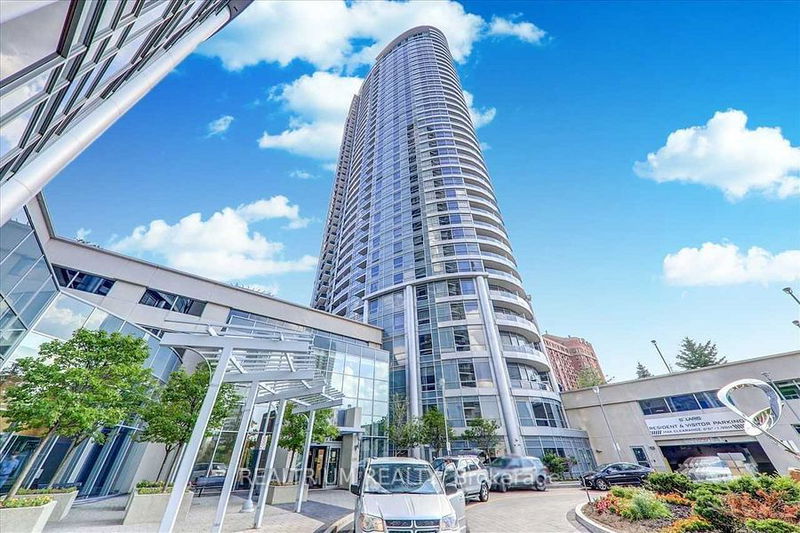home for lease on 3818-135 Village Green Square