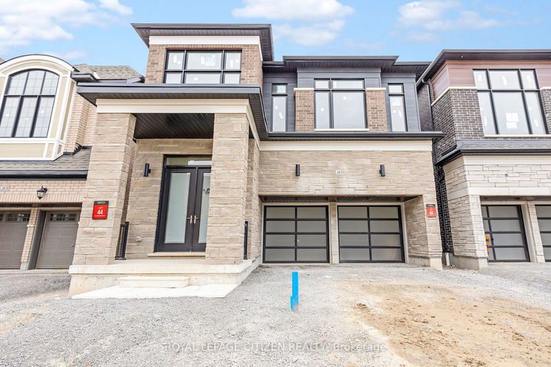 1833 Irish Moss Sq  Pickering, L1Y 0B4 | Image 1