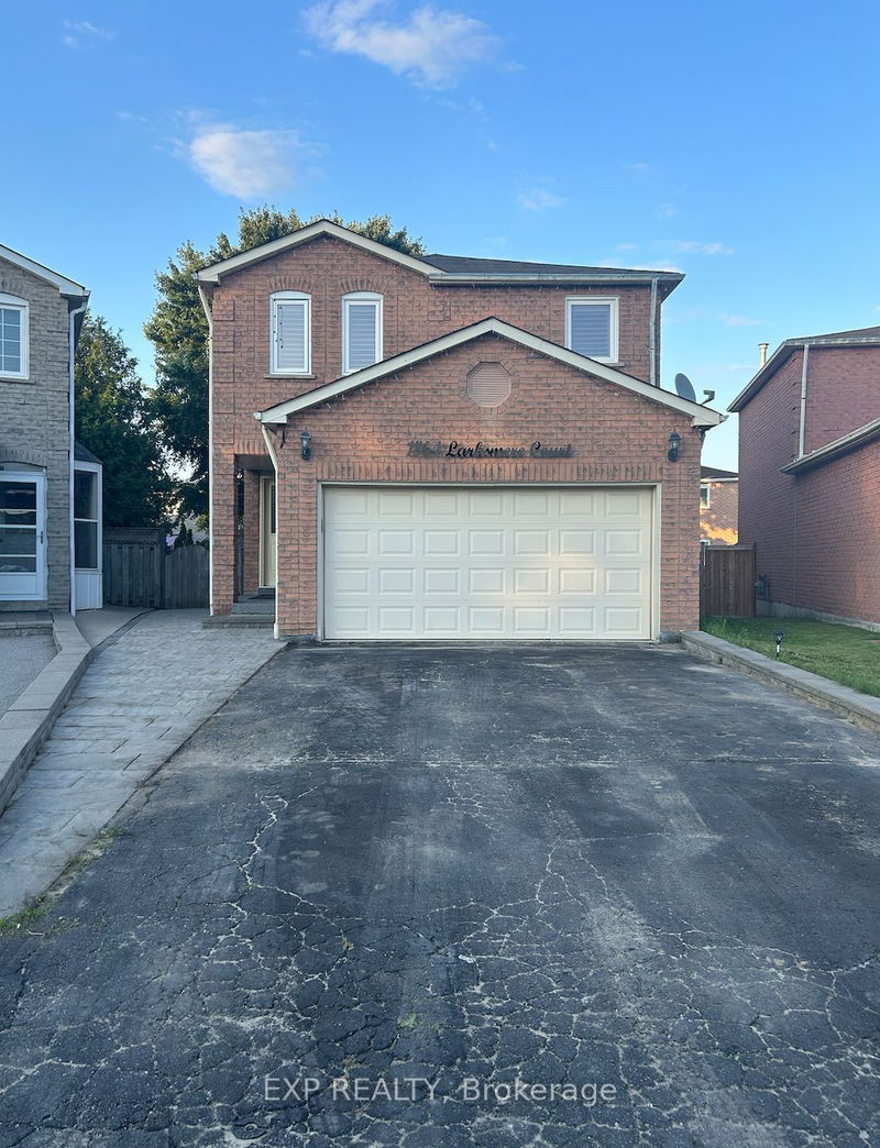 home for lease on Main-1864 Larksmere Court