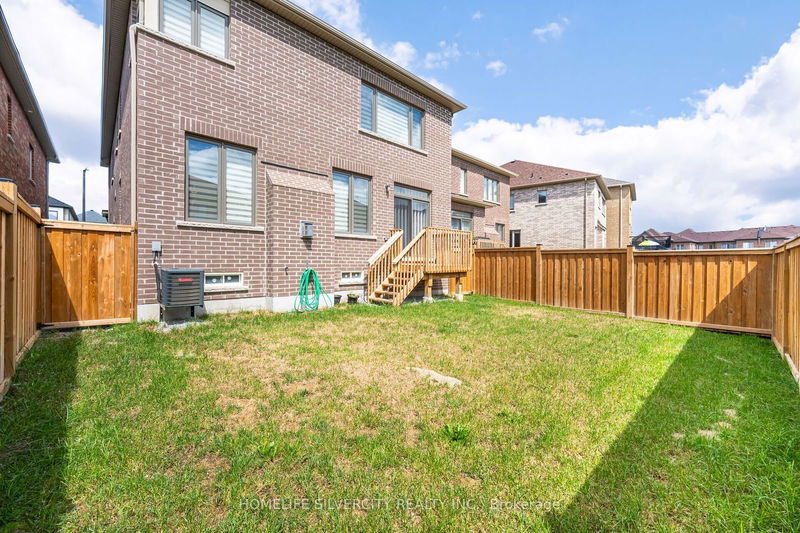 24 Dumaine St  Whitby, L1P 0G8 | Image 38