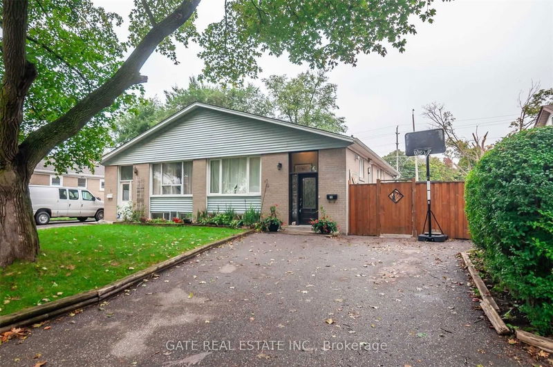home for lease on Bsmt-10 Billingsgate Crescent