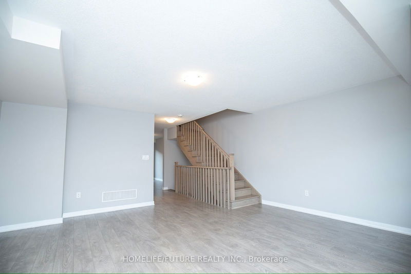 1352 Bradenton Path  Oshawa, L1K 1A9 | Image 14