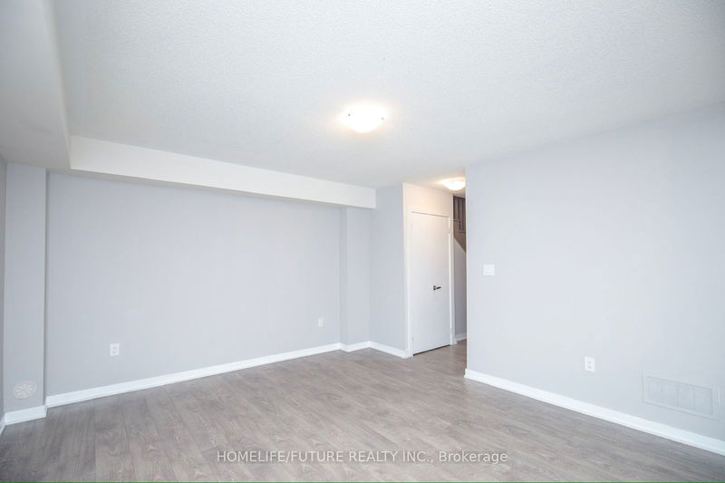 1352 Bradenton Path  Oshawa, L1K 1A9 | Image 6