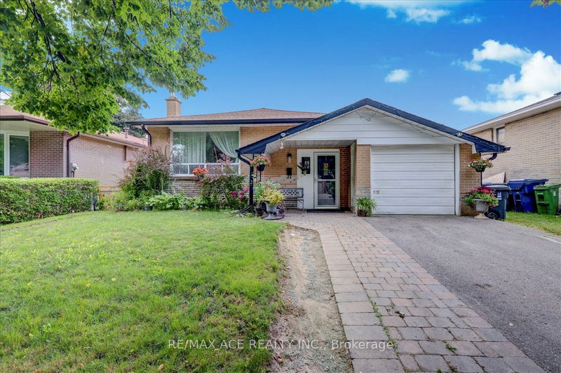 home for sale on 110 Cultra Square